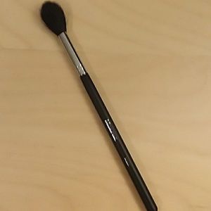 Morphe makeup brush